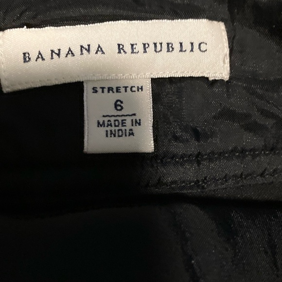 Banana Republic black skirt with pockets - Picture 3 of 8